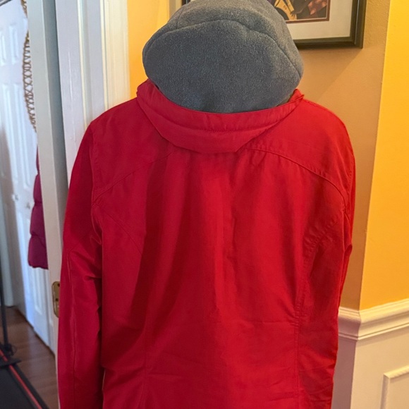 Lands' End Women's Vibrant Red Puffer Coat - Picture 3 of 6